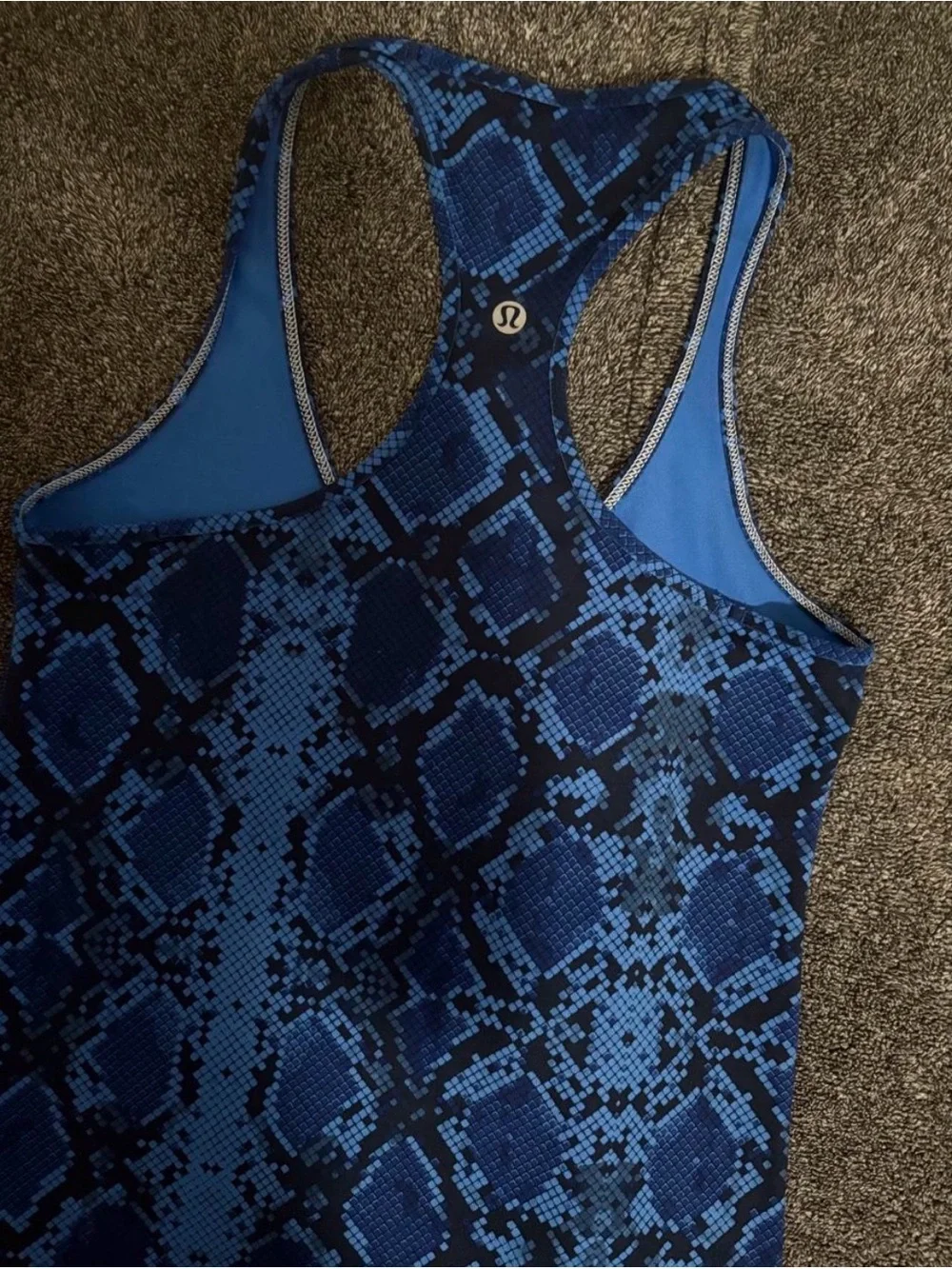 Lululemon blue/black snake print tank top